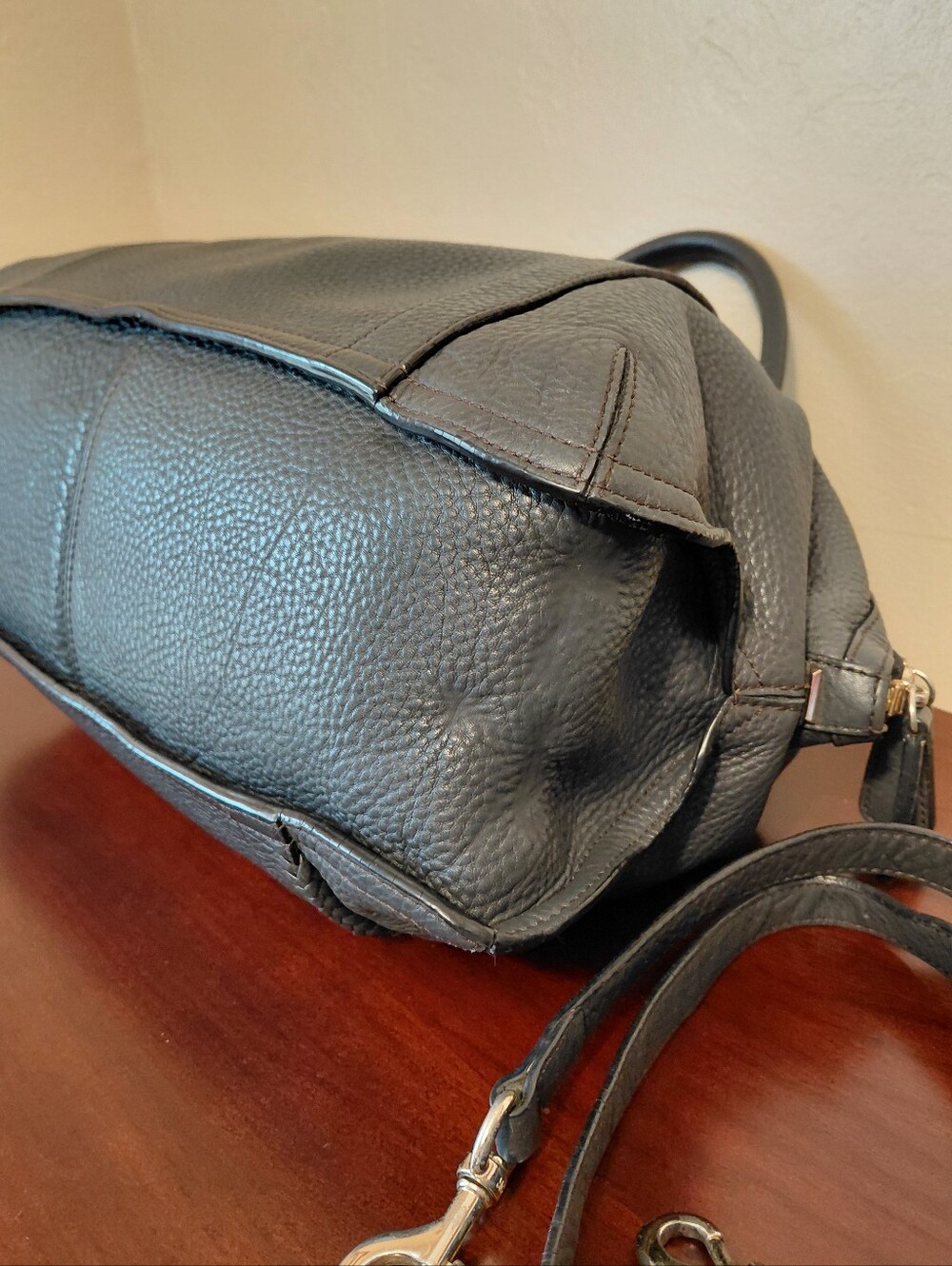 MCM Boston Bag Black Pebbled Leather - Picture 7 of 16